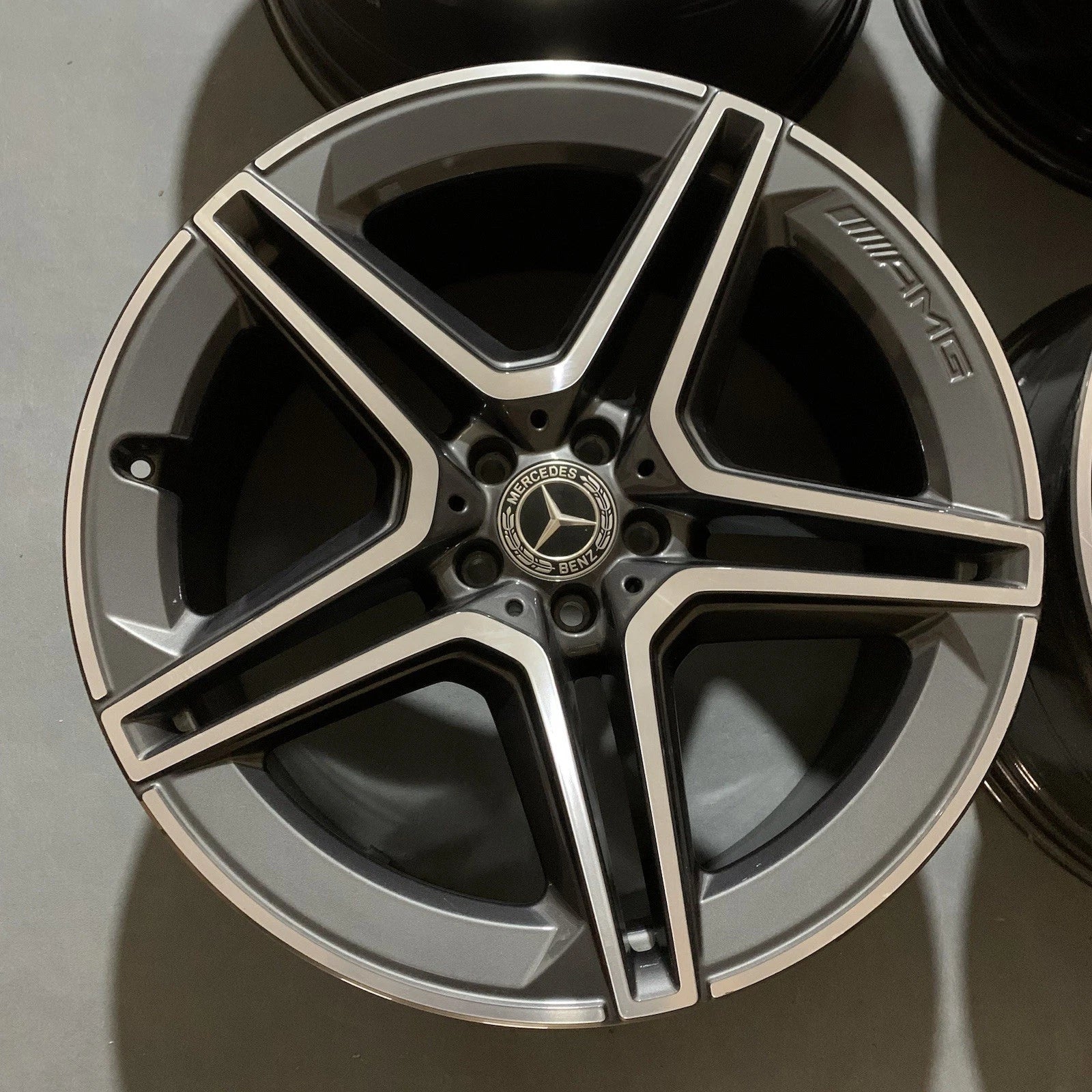 Set of 4 OEM Factory Mercedes Benz 21" GLS450/580 2020-2025 AMG Wheels Rims