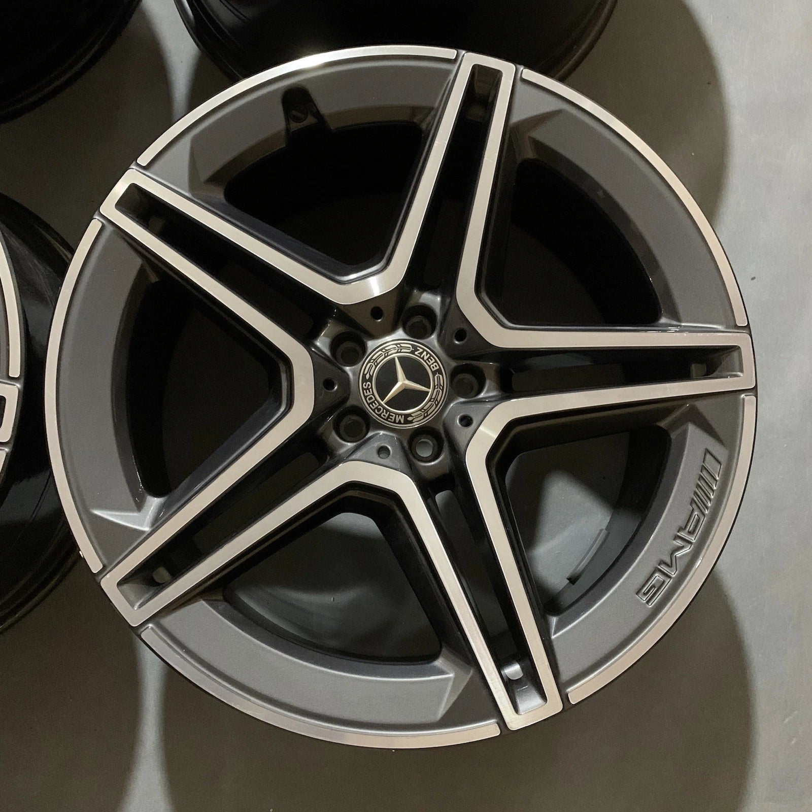 Set of 4 OEM Factory Mercedes Benz 21" GLS450/580 2020-2025 AMG Wheels Rims