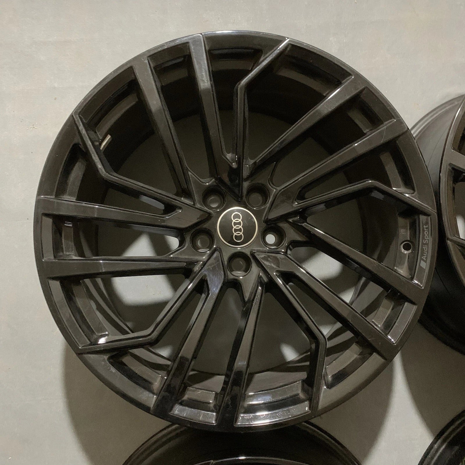 Set of 4 OEM Factory Audi RS5 RS4 2017-2025 20" Wheels Rims 8W0601025FE/FT