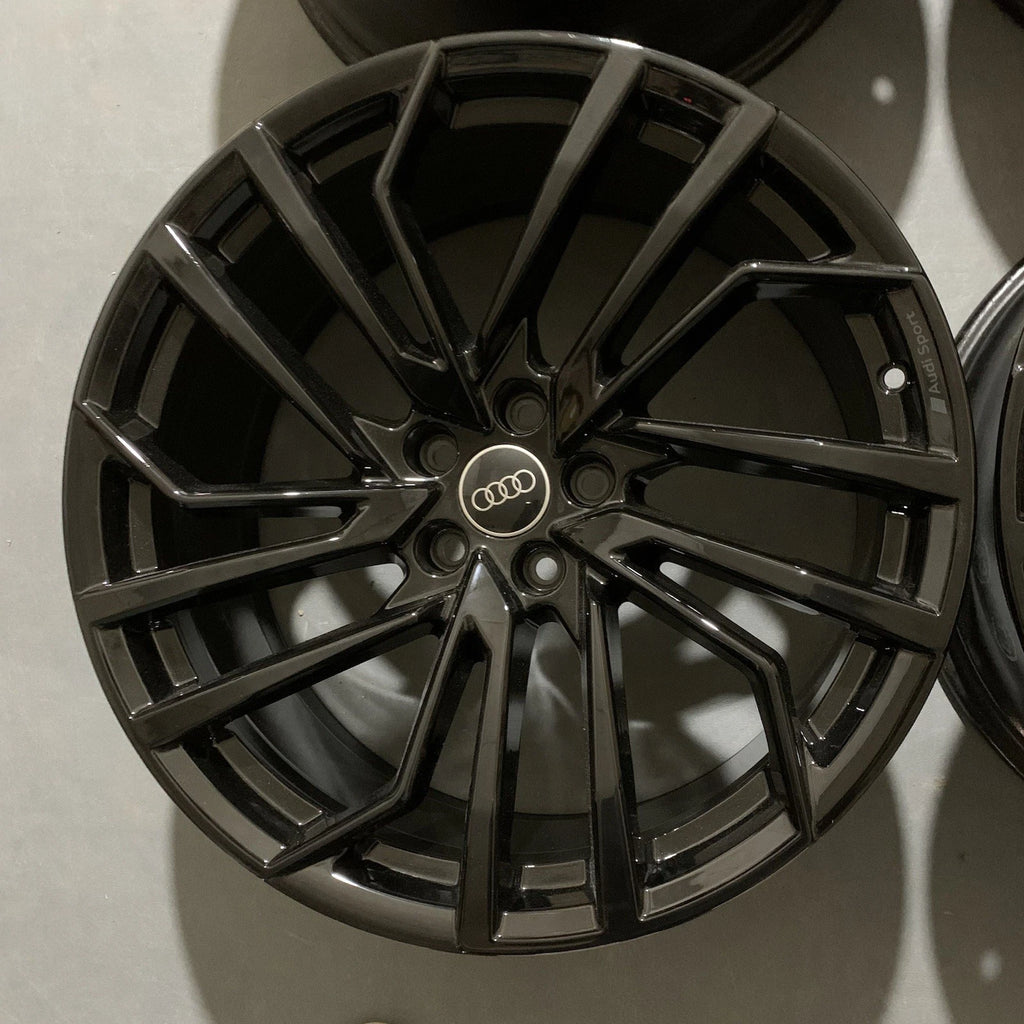 Set of 4 OEM Factory Audi RS5 RS4 2017-2025 20" Wheels Rims 8W0601025FE/FT